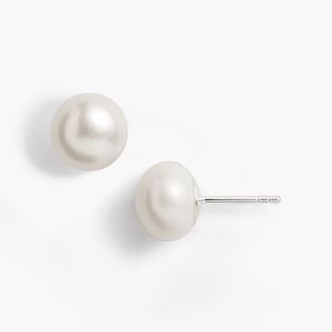 Pearl earrings